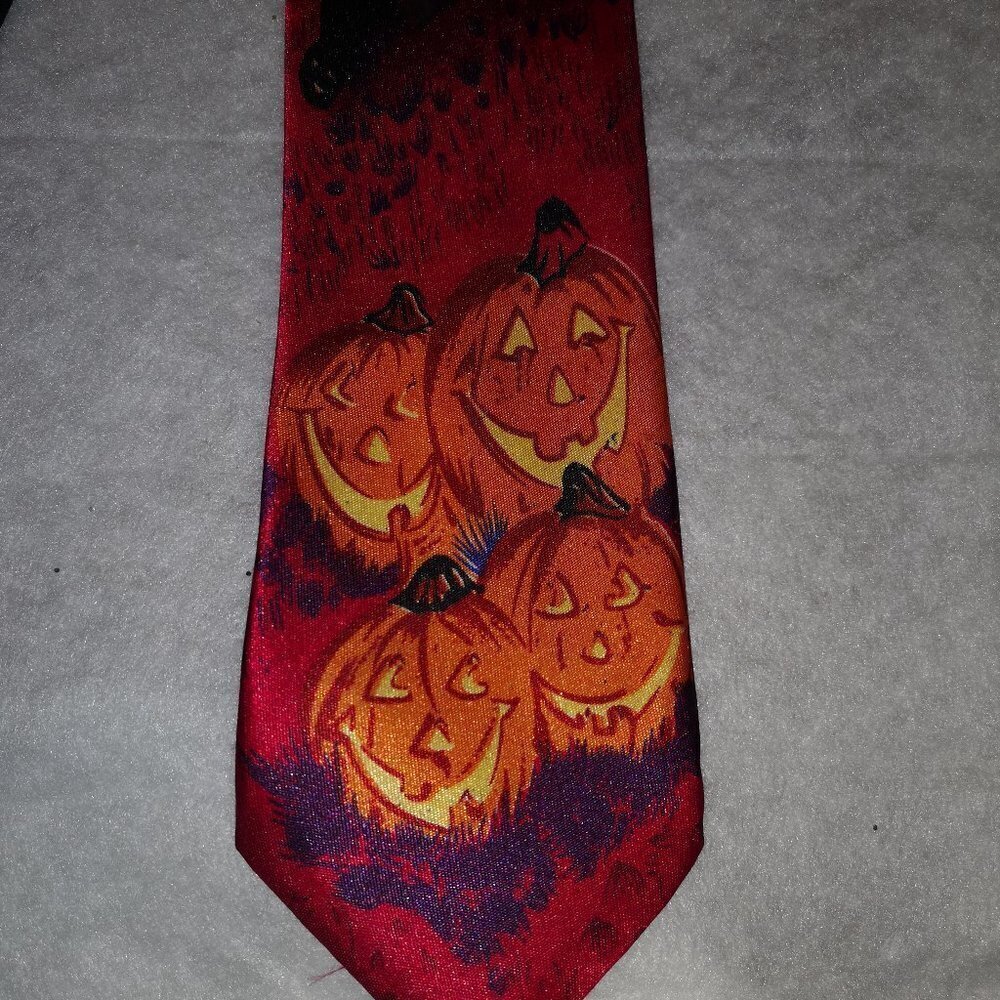 Vintage Rare Find PMS International Halloween Collection Men's Necktie